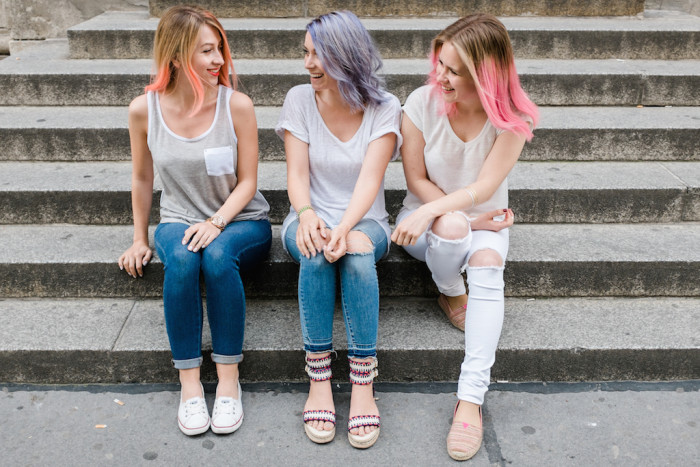 CarolaStaudinger_CCHairstyling_Frisur_Haarkreide_Pink_Festival_Sophiehearts2