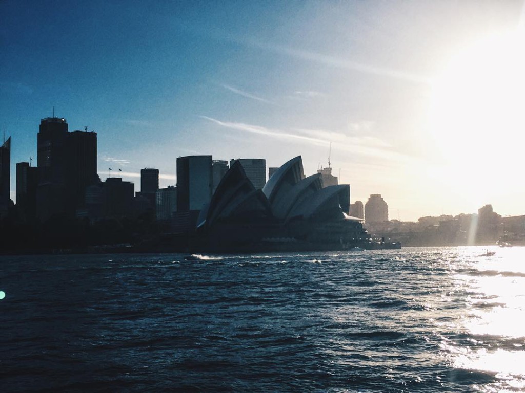 last day in sydney and again it's raining cats and dogs tomorrow we're off to melbourne hoffentlich ist das wetter dort besser ich wünsch' euch einen schönen feiertag #sydney #sydneyfolk #sydneyblogger #sydneyharbour #igerssydney #ourbackyard #liveauthentic #livethelittlethings #diewocheaufinstagram #traveling #travel #traveltheworld #passionpassport #instatravel #instapassport #instagoodmyphoto #inspiration #vsco #vscocam #vscogood #vscoaward #lblogger #yourdailytreat #lovedailydose #austrianblogger #australia #sea #seaview #sophiehearts