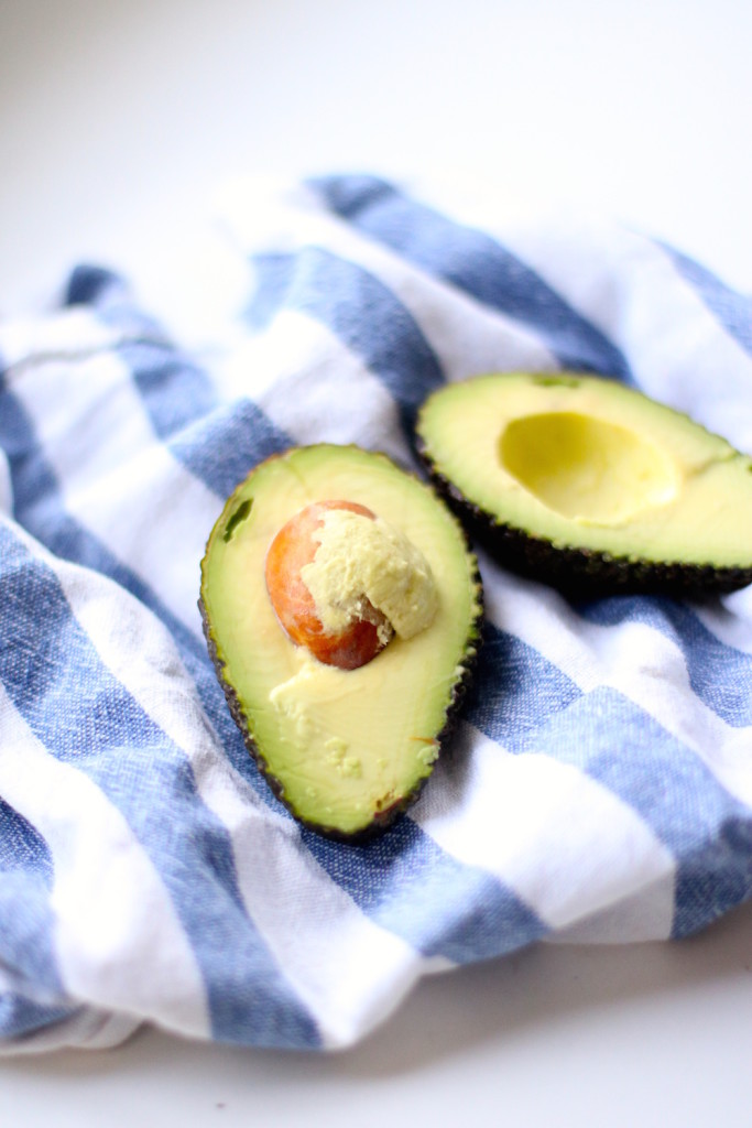 Granatapfel-Avocado-Salat-Healthy-Recipe-Rezept-Valentinstag-Sophiehearts_Fashionblog-Foodblog-Wien6