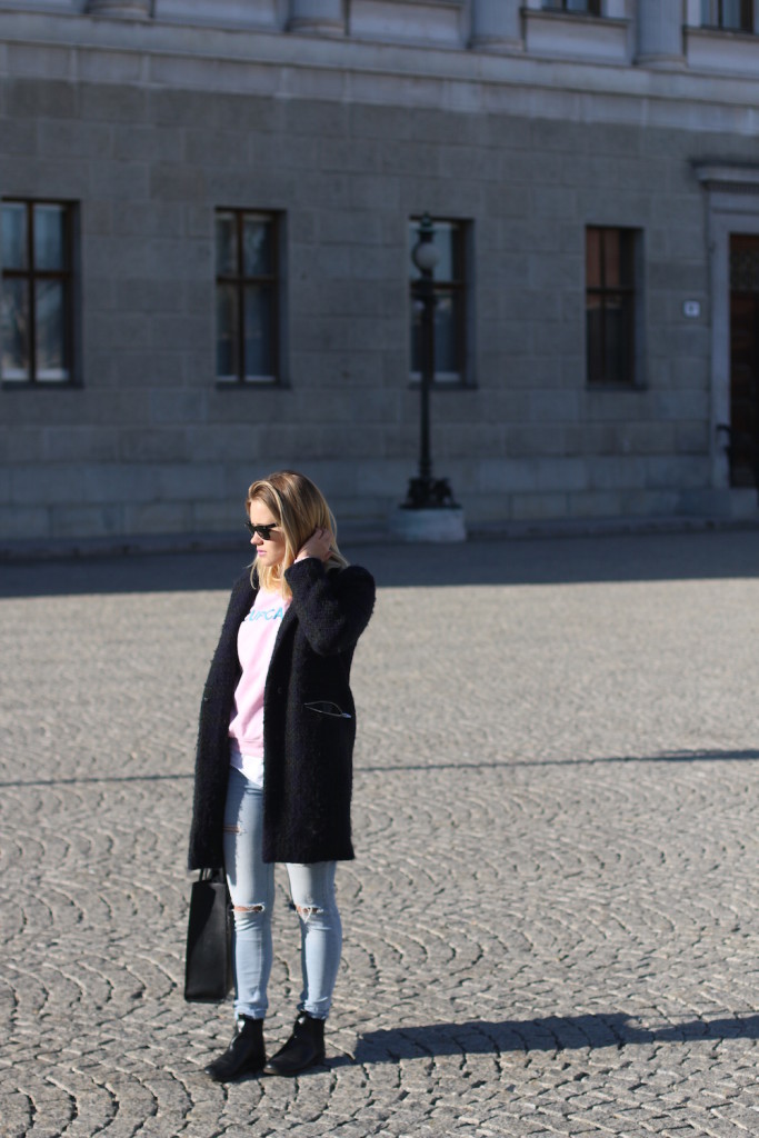 Rad Sweater_Rad_Statementsweater_Outfit_Fashion_Fashionblog_Foodblog_Sophiehearts_Wien1