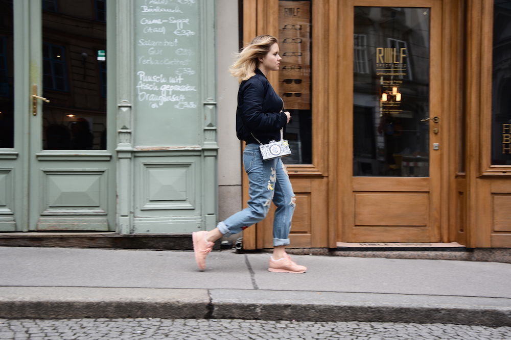 Outfit_Fashion_ReebokClassicSpirit_Sneaker_Fashionblog_Foodblog_Wien_Sophiehearts6