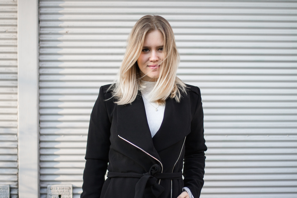 Outfit_Fruehling_Schnuerhighheels_Highheels_Fashionblog_Foodblog_Wien_Sophiehearts1