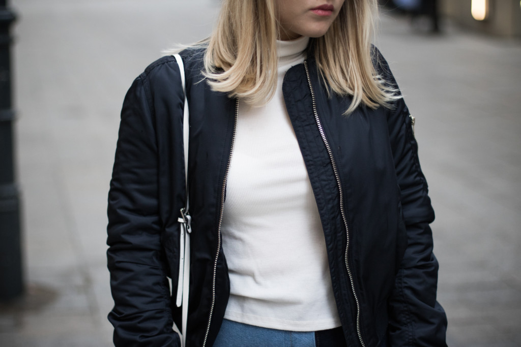 Bomberjacke und Jeansrock Sophiehearts Fashionblog Foodblog Wien Vienna (13 von 14)