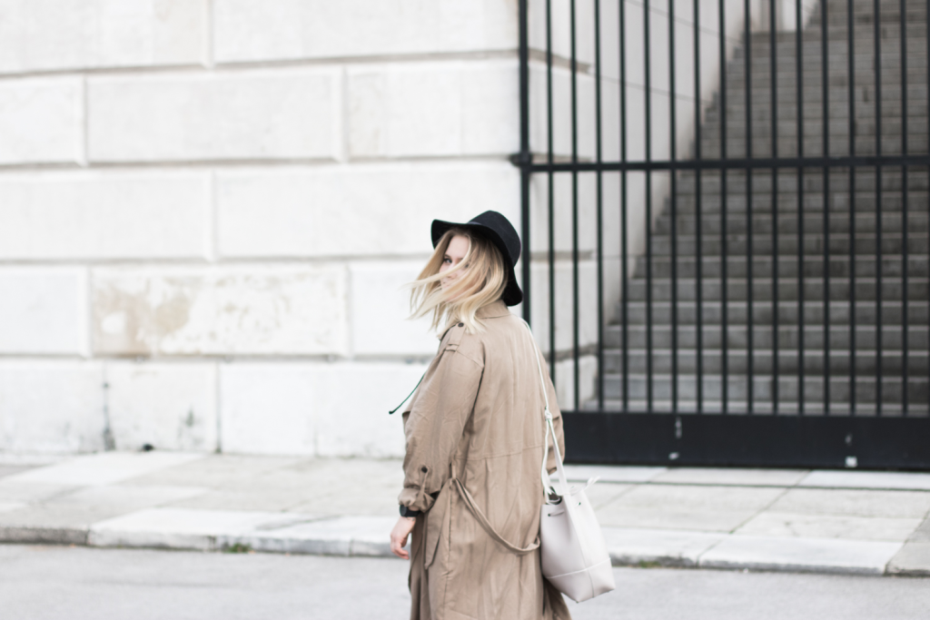 Der-perfekte-Trenchcoat-Fruehling-Outfit-Outfitpost-Fashionblog-Foodblog-Wien-Sophiehearts11