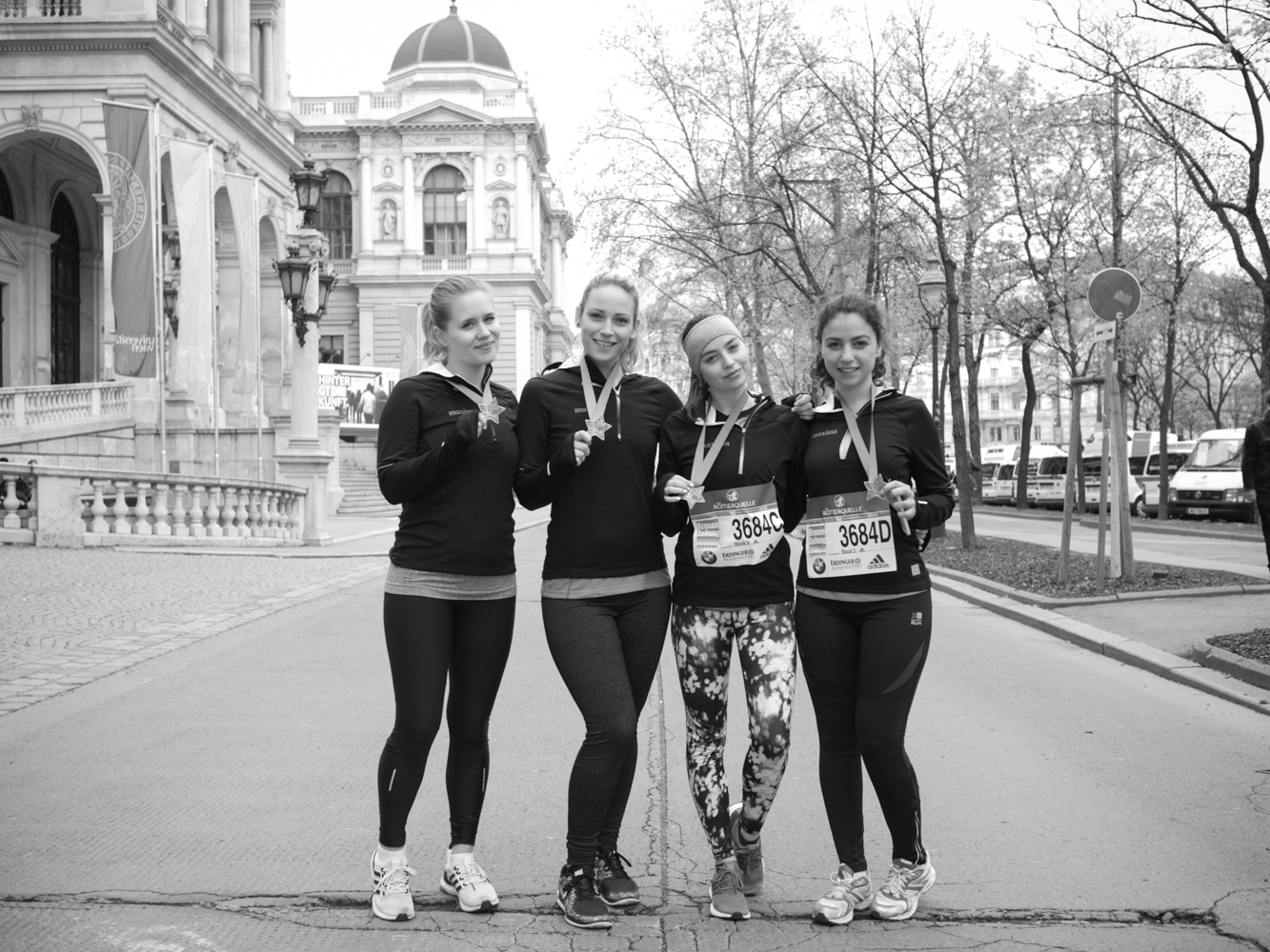 Vienna-City-Marathon-2016-Mein-Review-Sophiehearts-Fashionblog-Foodblog-Wien-Vienna