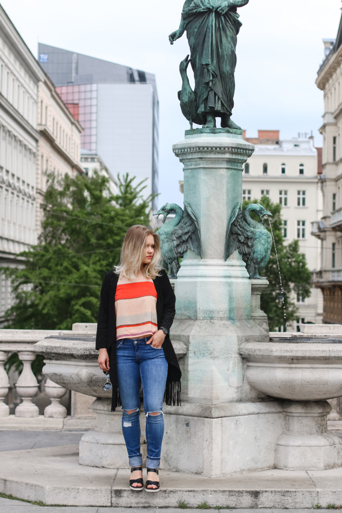 Outfit Ripped Jeans Fashionblog Foodblog Wien Vienna Sophiehearts (1 von 15)