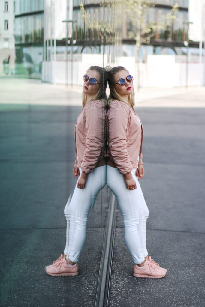 Rosa Bomberjacke Fashionblog Foodblog Lifestyleblog Sophiehearts Vienna Wien (14 von 16)