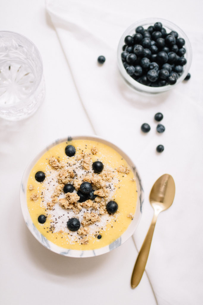 vegane mango smoothie bowl lifestyle blog food blog sophiehearts